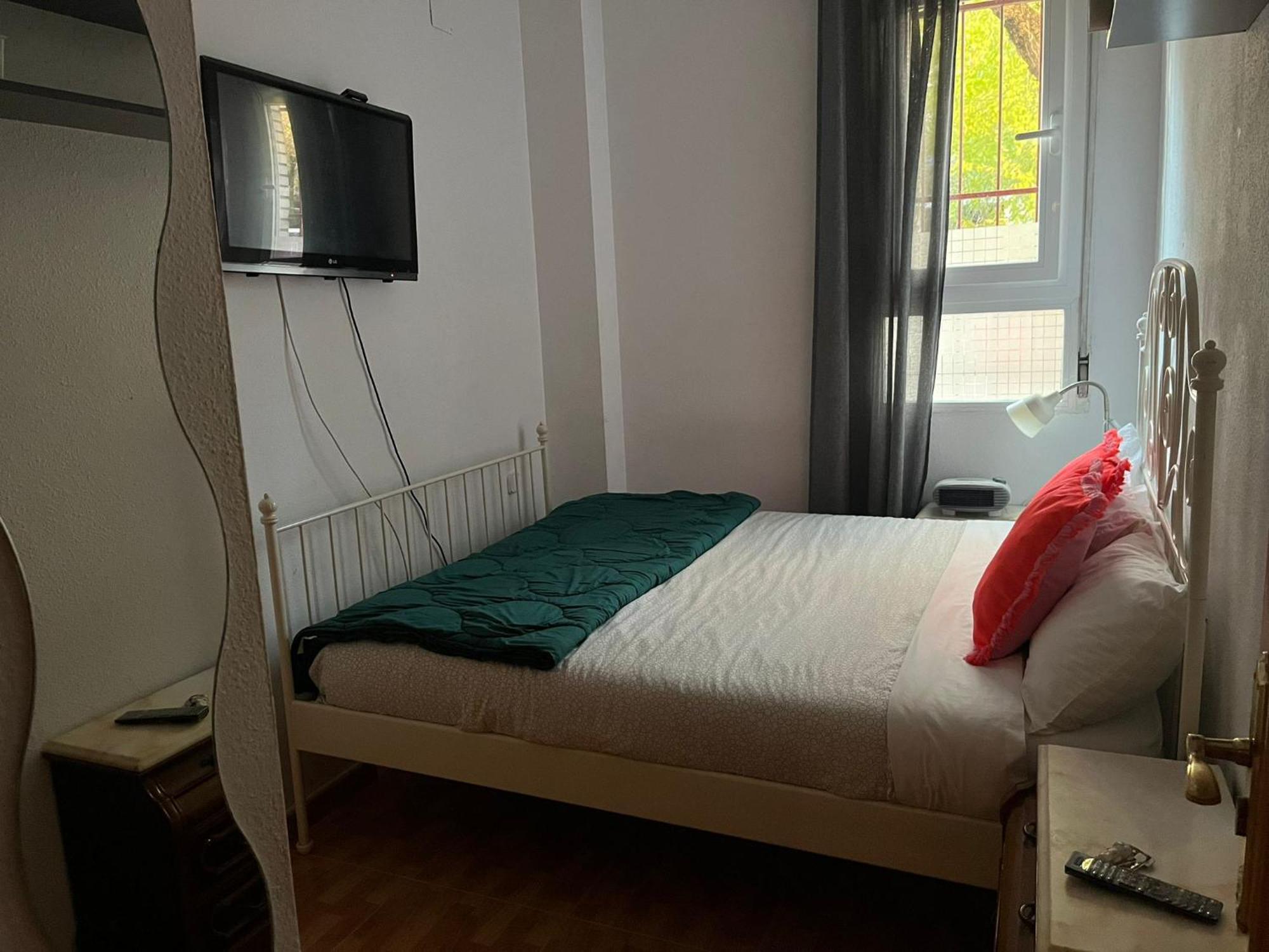 Acogedoras Habitaciones En Madrid Esterno foto