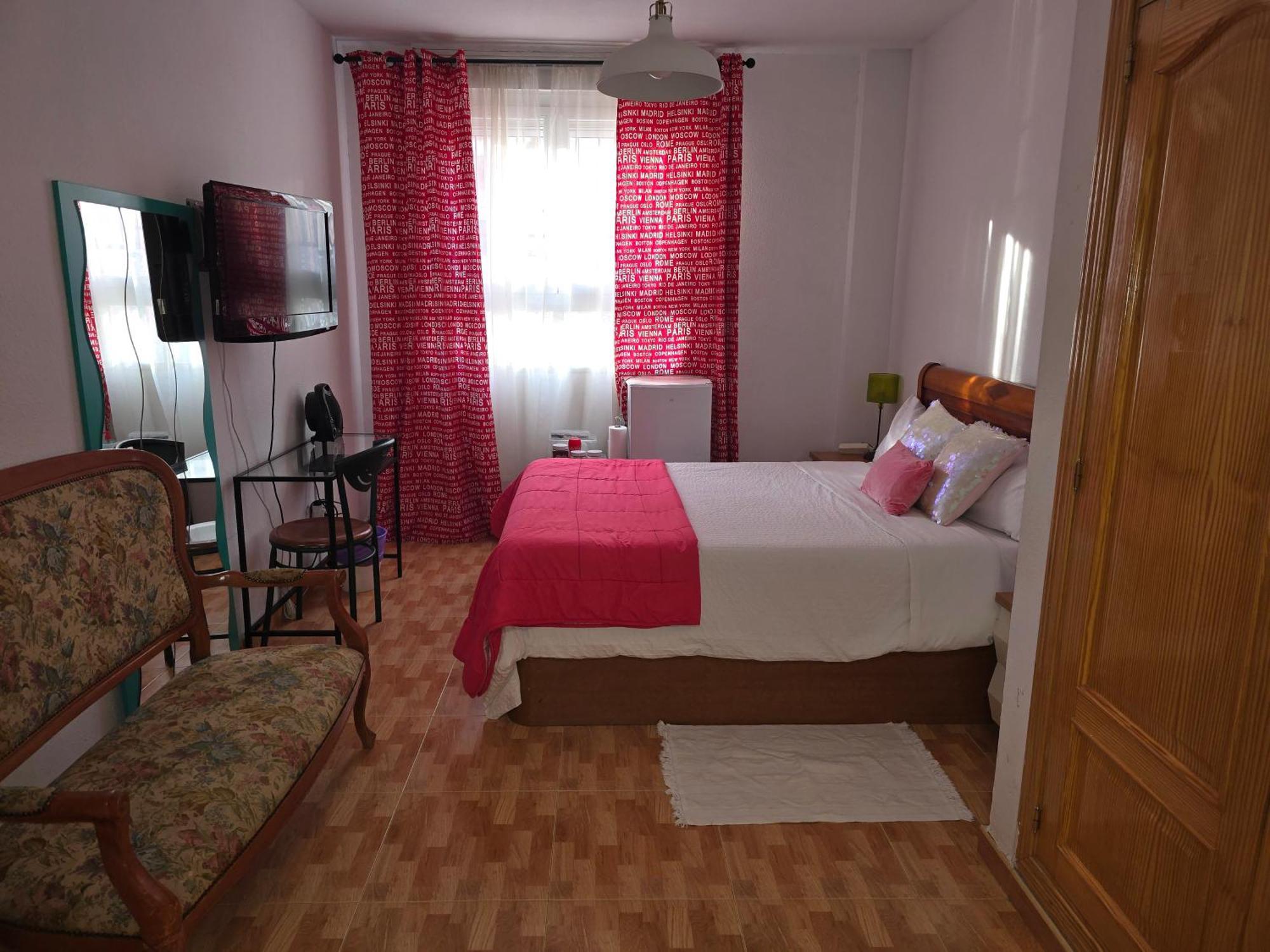 Acogedoras Habitaciones En Madrid Camera foto